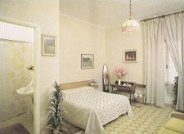 Hotel Embassy Rome Exterior photo