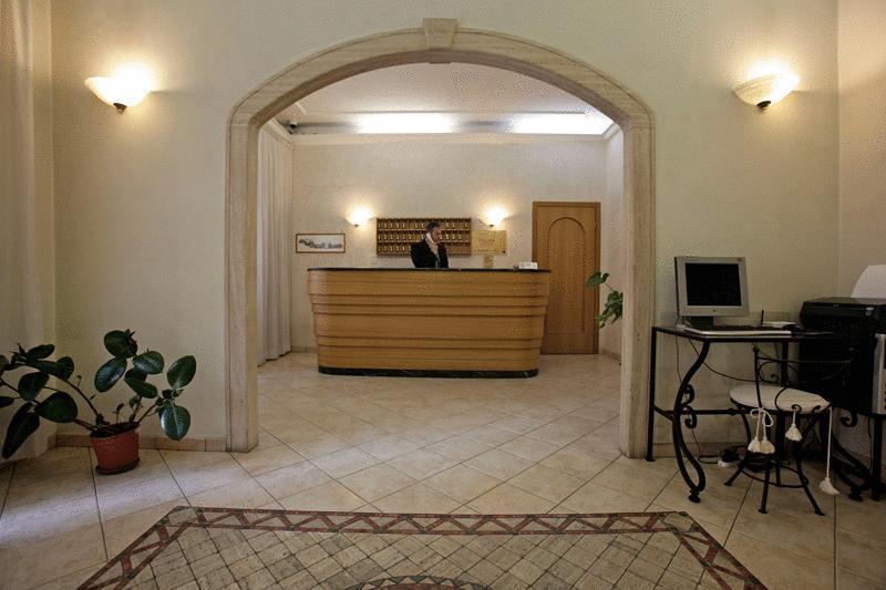 Hotel Embassy Rome Exterior photo